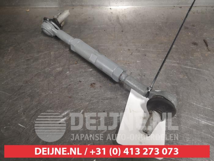Nissan Terrano Spurstange links O480027