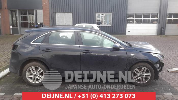 Kia Ceed Türscheibe 4-türig rechts hinten O480132