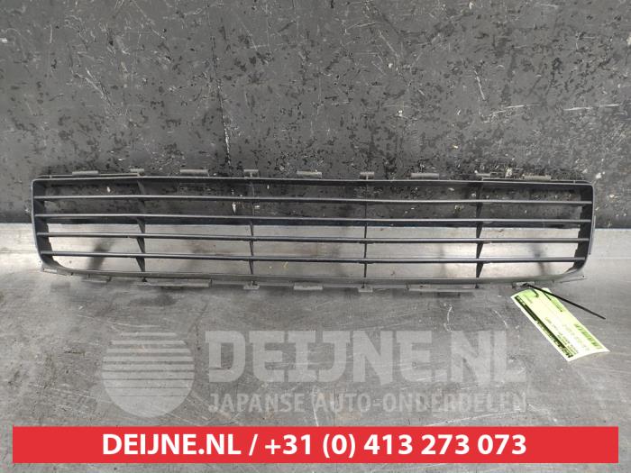 Toyota Auris Bumper Rooster O480351