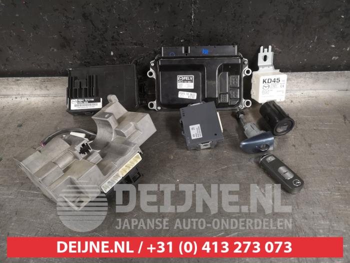 Mazda 3 Computer Motormanagement O480386