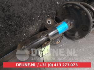 Toyota Auris Stoßdämpferstrebe links vorne O480660 foto 2