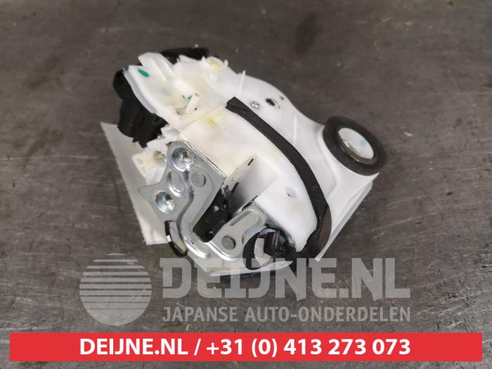Suzuki Celerio Deurslot Mechaniek 4Deurs rechts-achter O480890