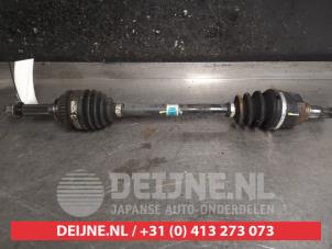 Gebruikte Aandrijfas links-voor Chevrolet Matiz 0.8 S,SE Prijs € 35,00 Margeregeling aangeboden door V.Deijne Jap.Auto-onderdelen BV