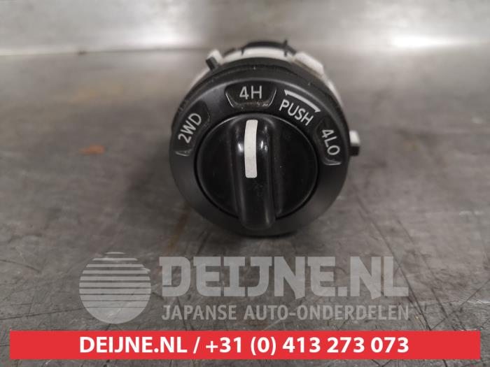 Nissan Navara Schakelaar 2WD/4WD O481507