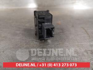 Nissan Navara Central locking switch O481508 photo 2
