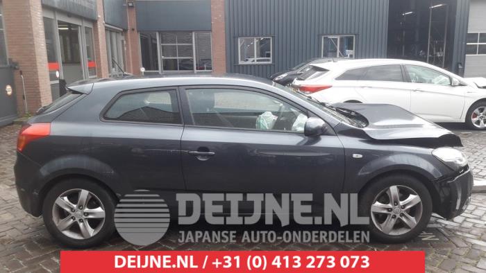 Kia Pro Ceed Kotflügel rechts vorne O481798