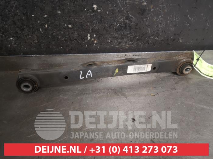 Kia Ceed Draagarm links-achter O481840