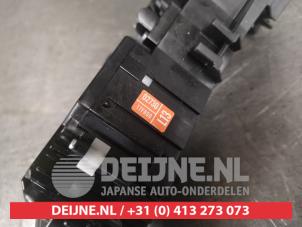 Toyota Auris Licht Schakelaar O481921 foto 3