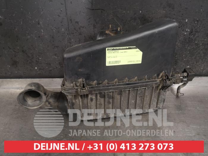 Gebruikte Luchtfilterhuis Toyota RAV4 (A2) 1.8 16V VVT-i 4x2 Prijs € 50,00 Margeregeling aangeboden door V.Deijne Jap.Auto-onderdelen BV