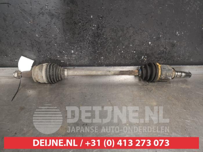 Subaru Impreza Antriebswelle links vorne O482357