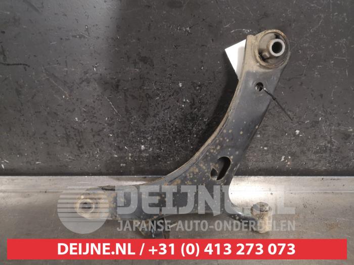 Subaru Impreza Querlenker unten rechts vorne O482358