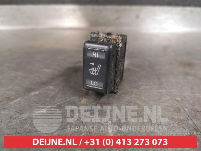 Nissan Juke Sitzheizung Schalter O482515