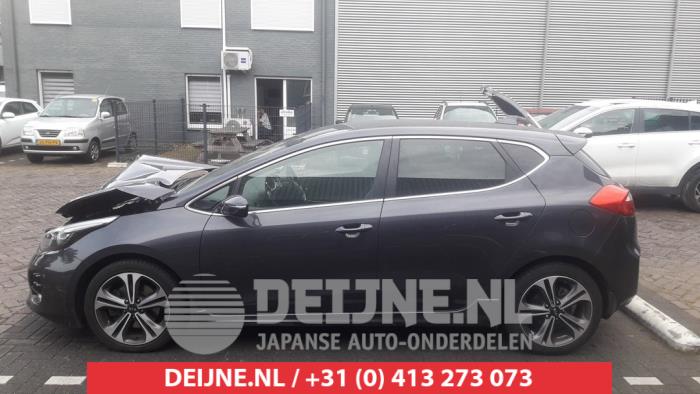 Kia Ceed Extra Ruit 4Deurs links-achter O482632