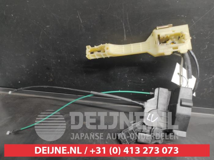 Kia Magentis Deurslot Mechaniek 4Deurs links-voor O482818