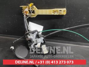 Kia Magentis Deurslot Mechaniek 4Deurs links-voor O482818 foto 2