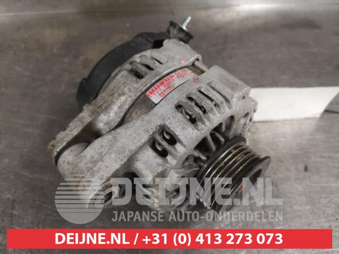 Gebruikte Dynamo Suzuki Celerio (LF) 1.0 12V Prijs € 45,00 Margeregeling aangeboden door V.Deijne Jap.Auto-onderdelen BV