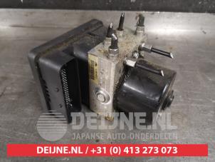 Gebruikte ABS Pomp Mazda 5 (CR19) 1.8i 16V Prijs € 75,00 Margeregeling aangeboden door V.Deijne Jap.Auto-onderdelen BV
