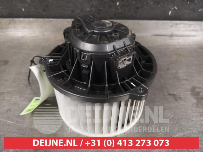 Kia Pro Ceed Kachel Ventilatiemotor O483125
