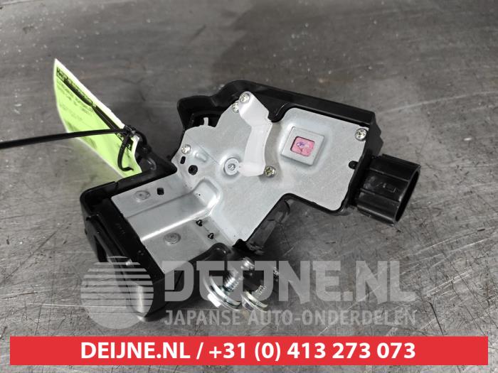 Toyota C-HR Slotmechaniek Achterklep O483363