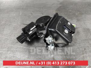 Toyota C-HR Slotmechaniek Achterklep O483363 foto 2