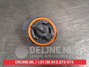 Gebruikte Sensor Airbag Nissan Juke (F16) 1.0 DIG-T 117 12V Prijs € 20,00 Margeregeling aangeboden door V.Deijne Jap.Auto-onderdelen BV