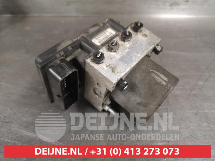 Gebruikte ABS Pomp Kia Pro cee'd (EDB3) 1.4 CVVT 16V Prijs € 35,00 Margeregeling aangeboden door V.Deijne Jap.Auto-onderdelen BV