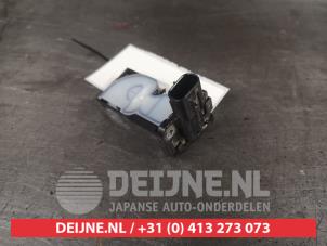 Gebruikte Luchthoeveelheidsmeter Toyota C-HR (X1,X5) 2.0 16V Hybrid Prijs € 50,00 Margeregeling aangeboden door V.Deijne Jap.Auto-onderdelen BV
