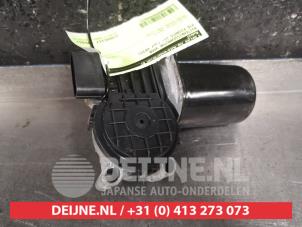 Kia Picanto Front wiper motor O484011 photo 2