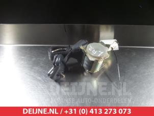 Hyundai Trajet Rear seatbelt, left O315669 photo 2