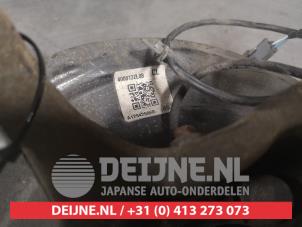 Nissan Pulsar Knuckle, front left O484074 photo 3