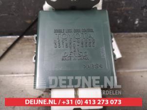 Lexus RX Central door locking module O484350 photo 2