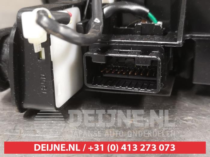 Licht Schakelaar van een Lexus RX (U3) 400h V6 24V VVT-i 4x4 2005