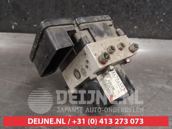 ABS Pomp Mitsubishi Outlander (CW), 2006 / 2012 2.2 DI-D 16V Clear Tec 4x4, SUV, Diesel, 2.268cc, 103kW (140pk), 4x4, 4N14, 2010-09 / 2012-11, CW12; CW1W; CWCB12 (Gebruikt)
