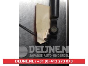 Subaru Forester Gasdemper rechts-achter O294905 foto 3