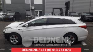 Gebruikte Deurgreep 4Deurs links-achter Hyundai i40 CW (VFC) 1.6 GDI 16V Prijs € 25,00 Margeregeling aangeboden door V.Deijne Jap.Auto-onderdelen BV