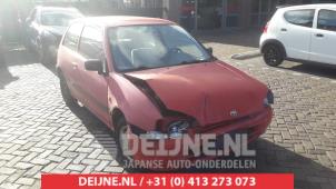 Toyota Starlet Portier 2Deurs rechts O484502 foto 2
