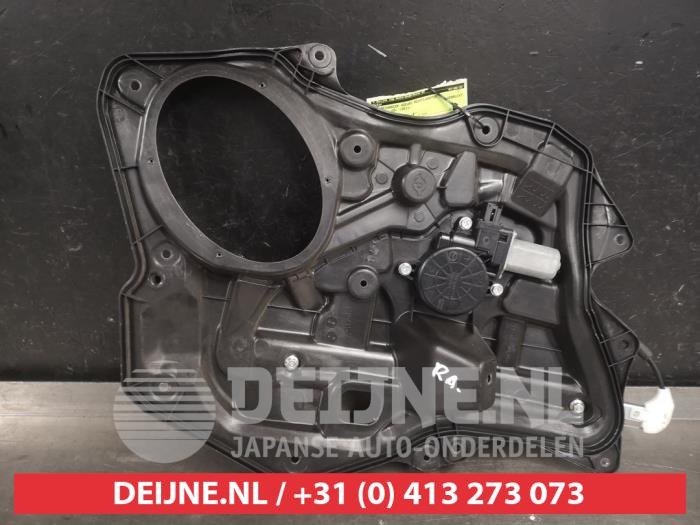 Mazda 3 Fenstermechanik 4-türig rechts hinten O484605