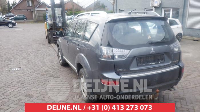 Mitsubishi Outlander Bumperhoek links-achter O484669