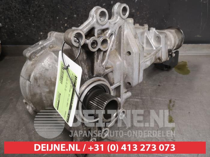 Mitsubishi Outlander Tussenbak 4x4 O484688