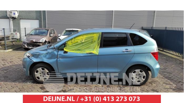 Honda FR-V Rear door window 4-door, left O484732