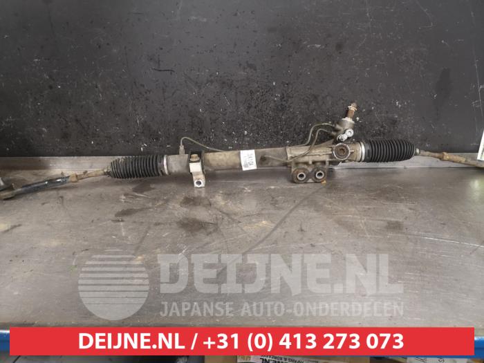 Nissan Pathfinder Lenkgetriebe Servo O484781