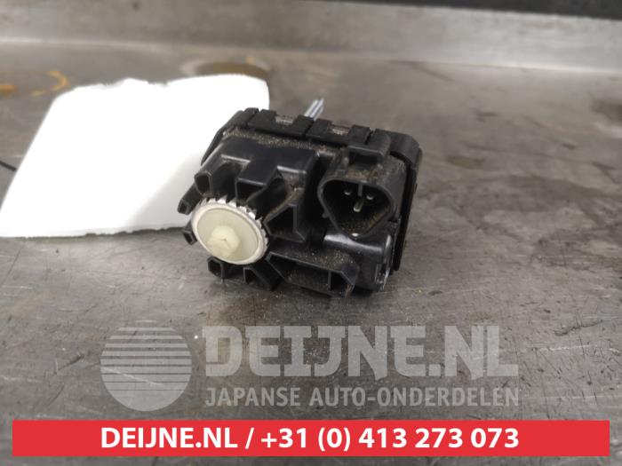 Suzuki Celerio Koplampwisser Motor O484795
