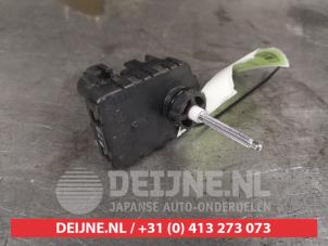 Suzuki Celerio Scheinwerferwischer Motor O484795 foto 2