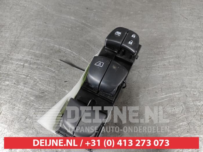 Nissan Leaf Combischakelaar ramen O484909