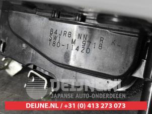 Nissan Leaf Door lock mechanism 4-door, front left O484912 photo 3