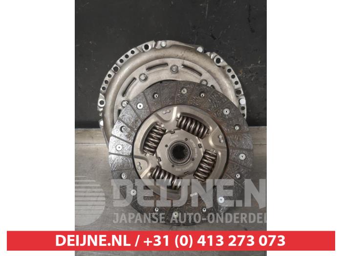 Gebruikte Koppelingsset (compleet) Hyundai i40 CW (VFC) 1.6 GDI 16V Prijs € 75,00 Margeregeling aangeboden door V.Deijne Jap.Auto-onderdelen BV