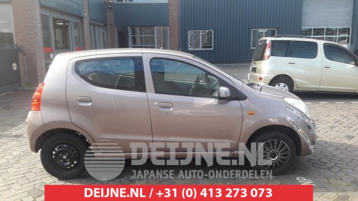 Nissan Pixo Portierruit 4Deurs rechts-voor O485285