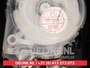 Nissan Pixo Rear seatbelt, right O485653 photo 2
