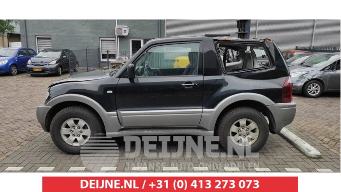 Mitsubishi Pajero Portier 2Deurs links O485674