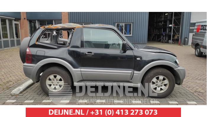Mitsubishi Pajero Portierruit 2Deurs rechts O485683
